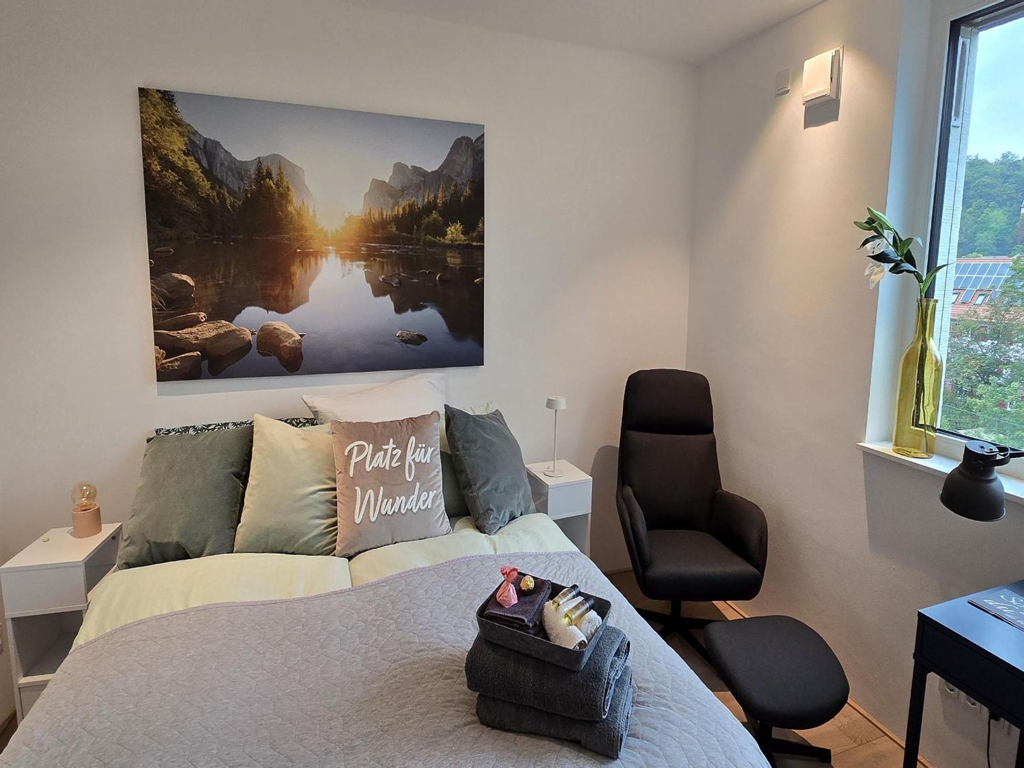 Stadtnahes Gaestezimmer Im Penthouse Bei Esi Tubinga Esterno foto